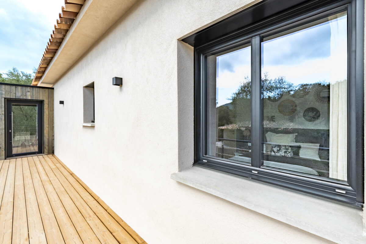 Fenêtre ALU Sensation 2 coloris Noir profond RAL 9005