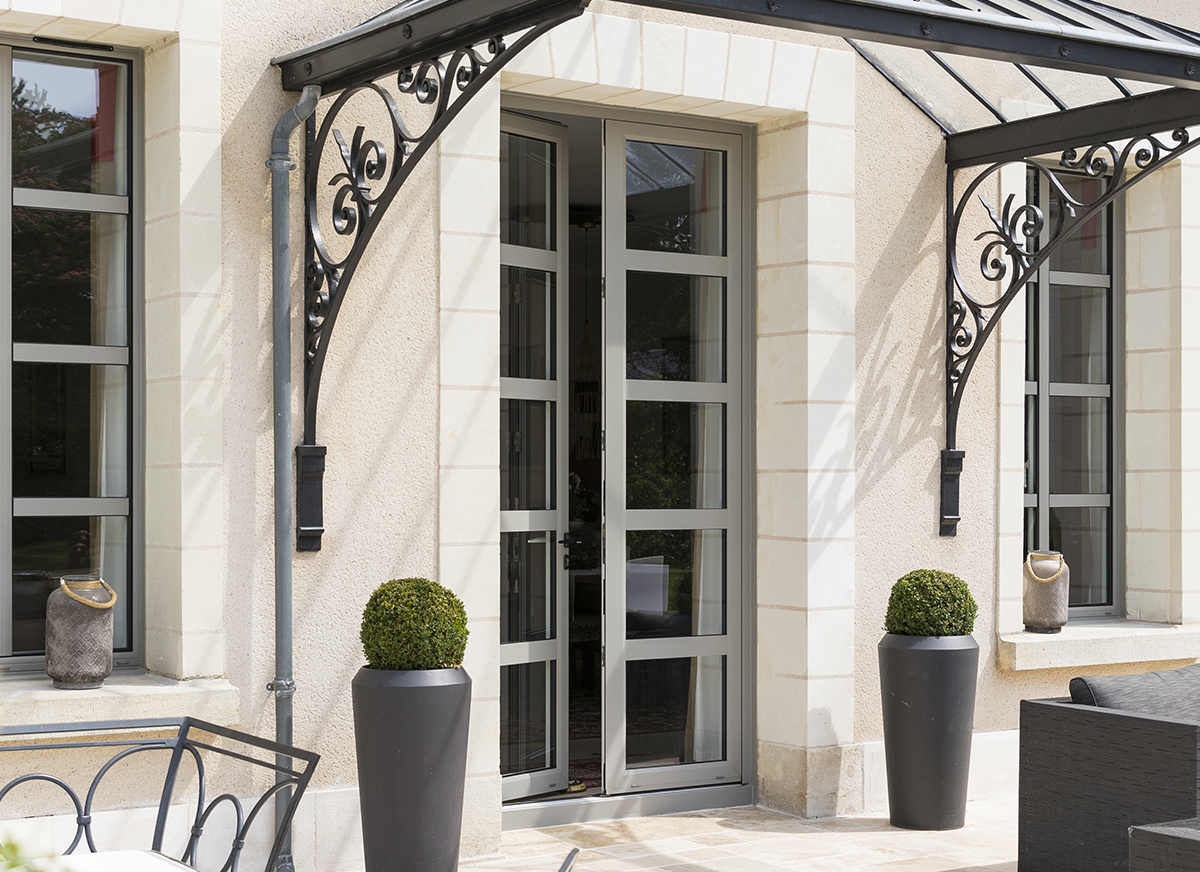 Porte tertiaire ALU avec traverses coloris Gris bistre sablé