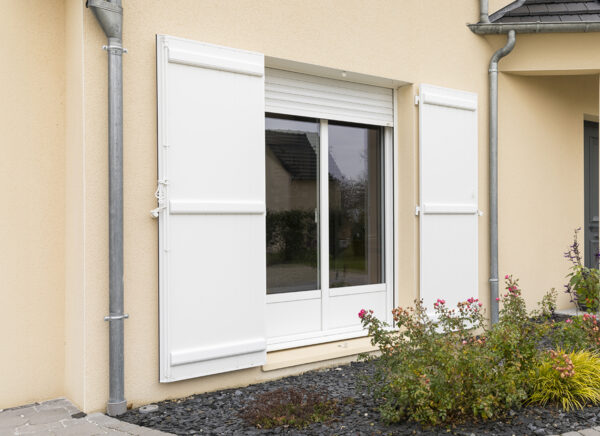 Volets battant ALU Isolant 28 mm avec barres coloris Blanc