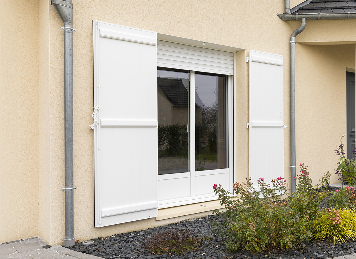 Volets battant ALU Isolant 28 mm avec barres coloris Blanc